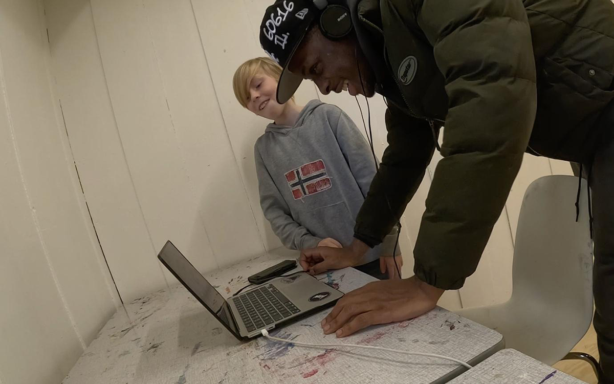 Mobilizing Citizenship workshop by Alchemy, Are You Listening?, autumn 2024. Photo: Helle Navratil / Kunsthall Stavanger